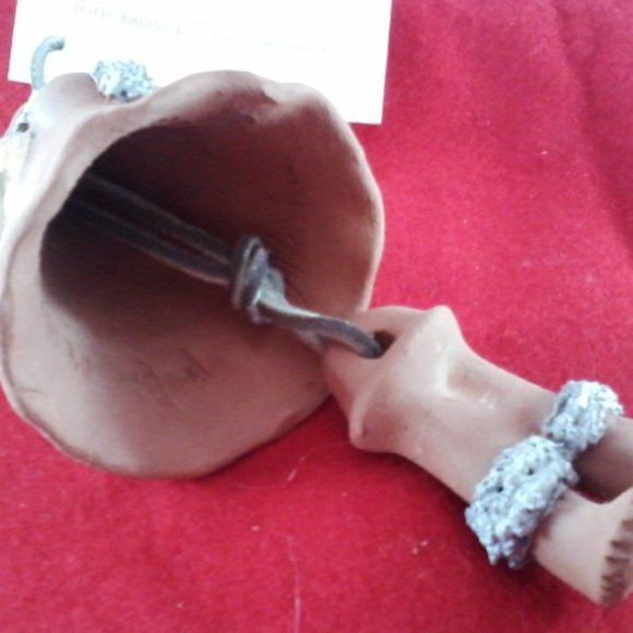 handcrafted Eskimo Bell blueberries - Picture 7 of 15